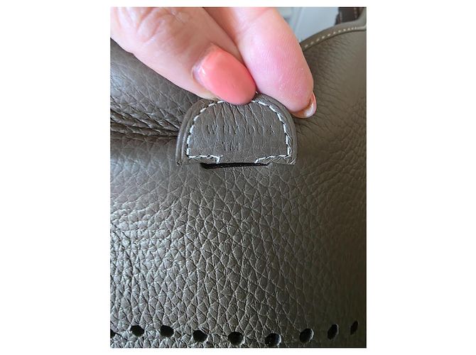 Borsa a tracolla Hermès Evelyne 29 PM Pelle Etoupe - vista 9