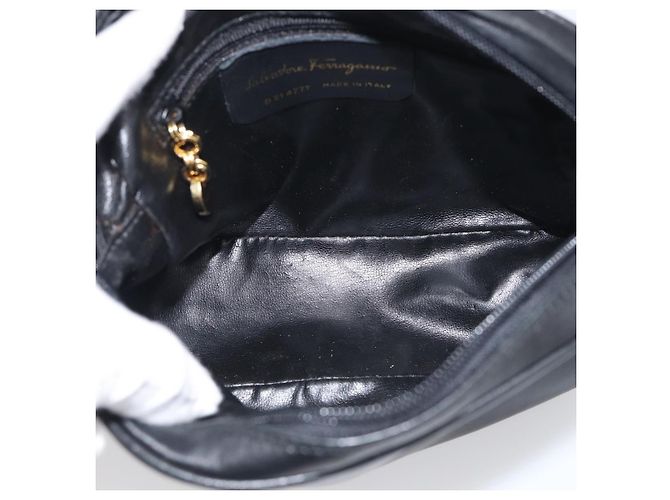 Salvatore Ferragamo Gancini Leather Small - vista 5