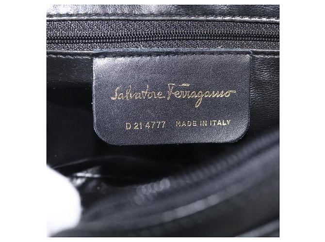 Salvatore Ferragamo Gancini Leather Small - vista 6