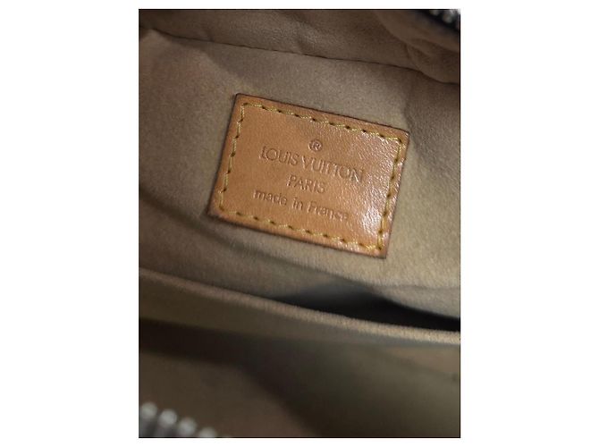 Magnifica Borsa Louis Vuitton Manhattan - vista 15