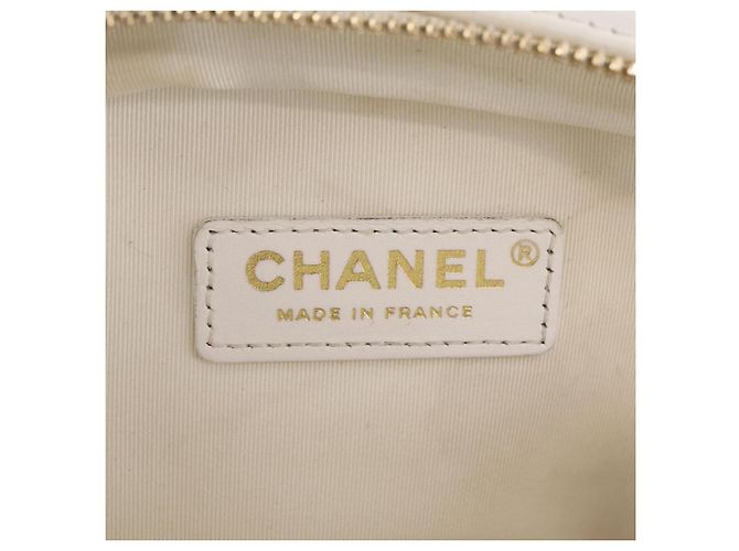 Funda para teléfono Chanel Zip Around con cadena en piel de cordero acolchada - vista 6