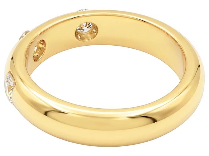 Autre Marque Anello a fascia in oro giallo e tre diamanti a castone. - vista 3