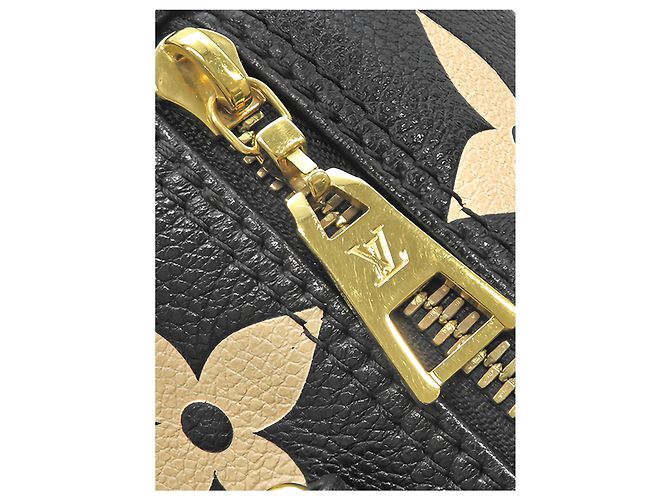 Borsa Satchel Louis Vuitton Bicolor Monogram Empreinte Giant Papillon BB Nera - vista 13