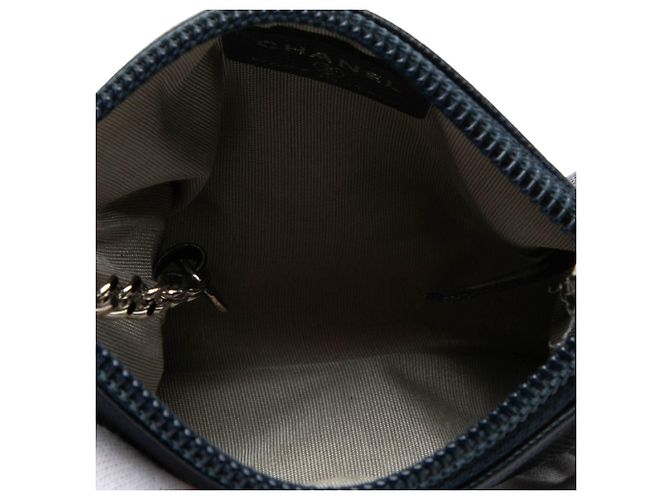 Portachiavi e portamonete con zip Chanel CC Caviar Blu - vista 4
