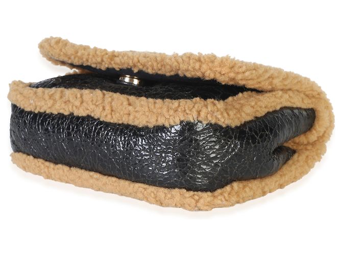 Borsa a patta Chanel CC Mania in shearling di pecora stropicciato nero lucido - vista 6