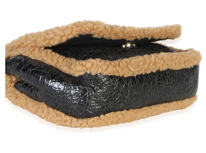 Borsa a patta Chanel CC Mania in shearling di pecora stropicciato nero lucido - vista 7