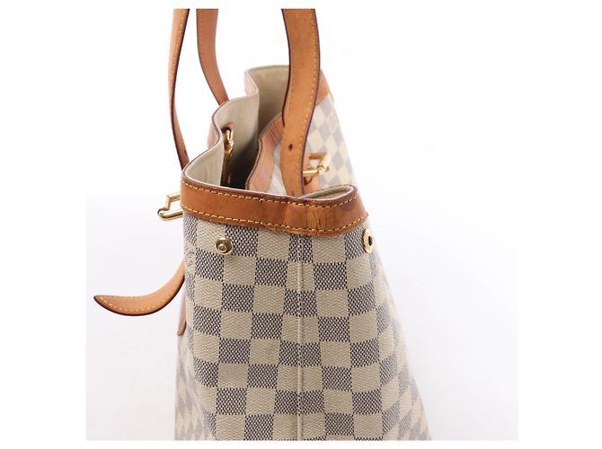 Borsa a tracolla Louis Vuitton Hampstead MM Damier Azur in Beige N51206 - vista 4