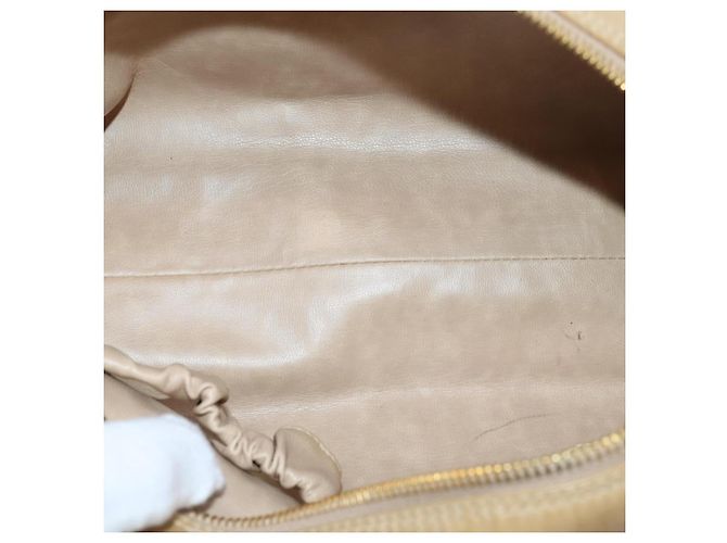 Chanel Square Stitch Toiletry Lambskin Small - vista 5