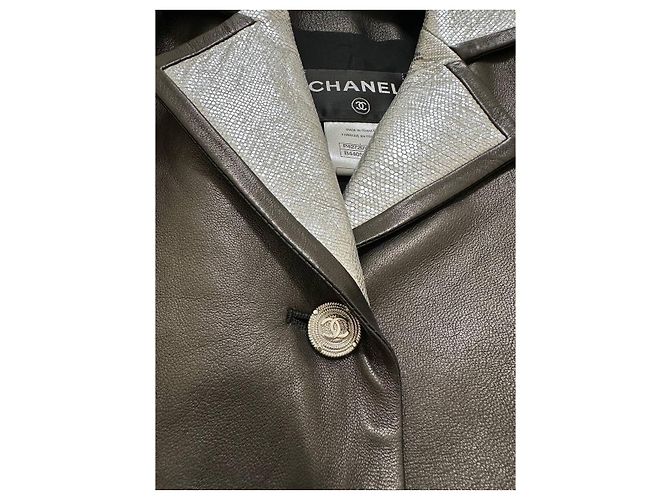 Completo due pezzi Chanel in pelle di agnello nera Sz.40/36 usato - vista 3