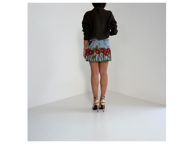 Minifalda de denim bordada Gucci Pre-Fall 2016 - vista 13