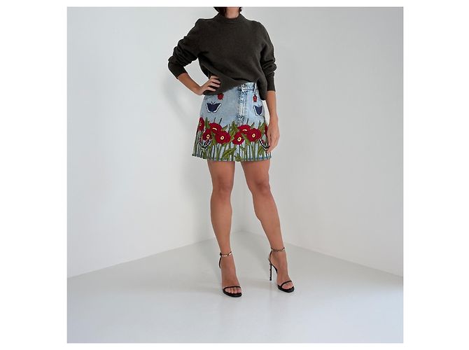 Minifalda de denim bordada Gucci Pre-Fall 2016 - vista 2