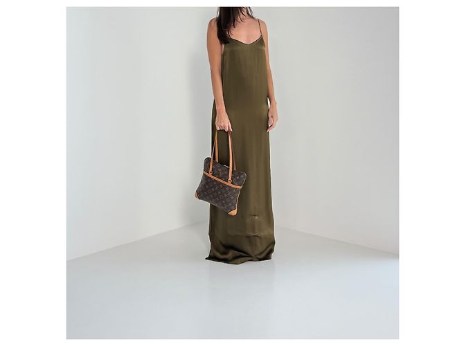 Borsa a tracolla Louis Vuitton Monogram Coussin - vista 3