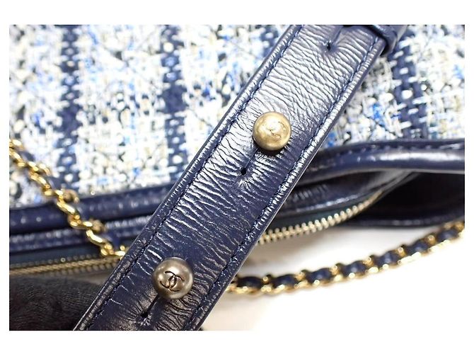 Borsa Chanel Gabrielle in tweed blu e pelle blu - vista 10