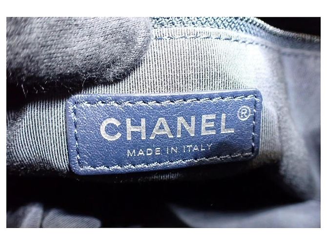 Borsa Chanel Gabrielle in tweed blu e pelle blu - vista 12