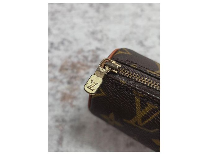 Magnifica Pochette Louis Vuitton Papillon - vista 6