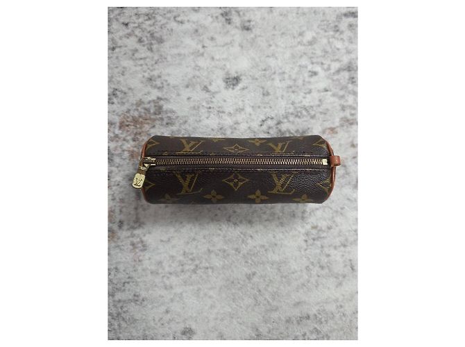 Magnifica Pochette Louis Vuitton Papillon - vista 7