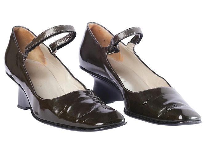 Prada FW1998 Mary Jane Pumps aus Lackleder - Ansicht 2