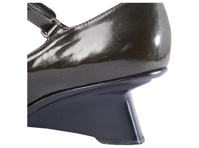 Prada FW1998 Mary Jane Pumps aus Lackleder - Ansicht 5