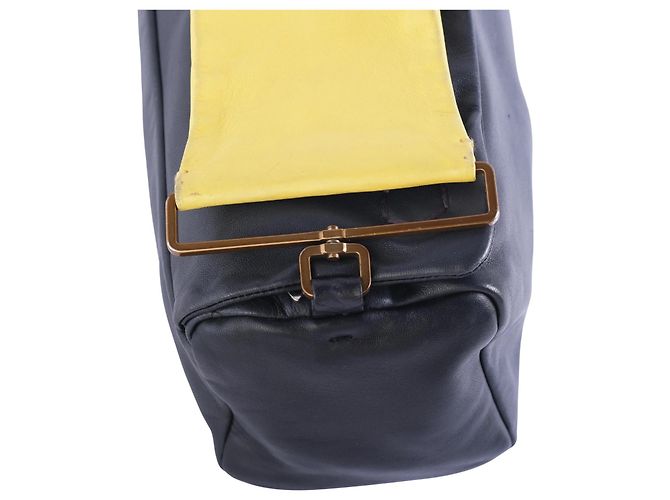 Borsa a tracolla Prada Primavera/Estate 2001 in pelle nera e gialla - vista 5