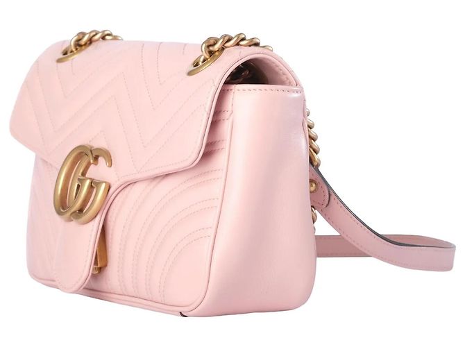 Gucci GG Marmont Medium Schultertasche aus matelassiertem Leder in Perfect Pink - Ansicht 2