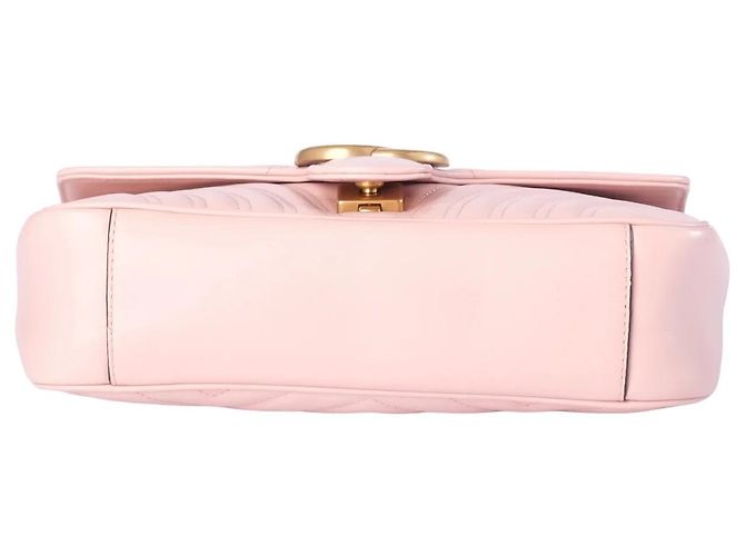 Gucci GG Marmont Medium Schultertasche aus matelassiertem Leder in Perfect Pink - Ansicht 4