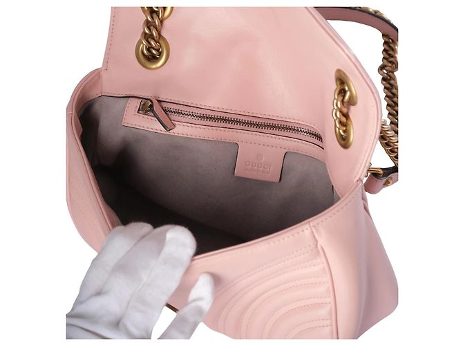 Gucci GG Marmont Medium Schultertasche aus matelassiertem Leder in Perfect Pink - Ansicht 7