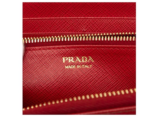 Cartera larga Prada Saffiano roja con cremallera - vista 5