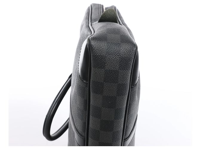 Louis Vuitton Porte Document Voyages Damier Graphite Handbag in Black N41125 - vista 7
