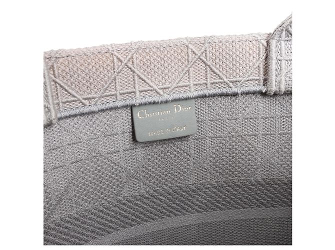 Borsa a tracolla Christian Dior Book Tote Medium Cannage Canvas in Gray - vista 12