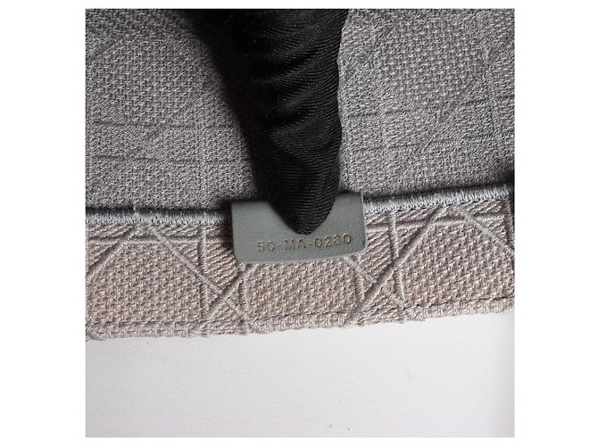 Borsa a tracolla Christian Dior Book Tote Medium Cannage Canvas in Gray - vista 13
