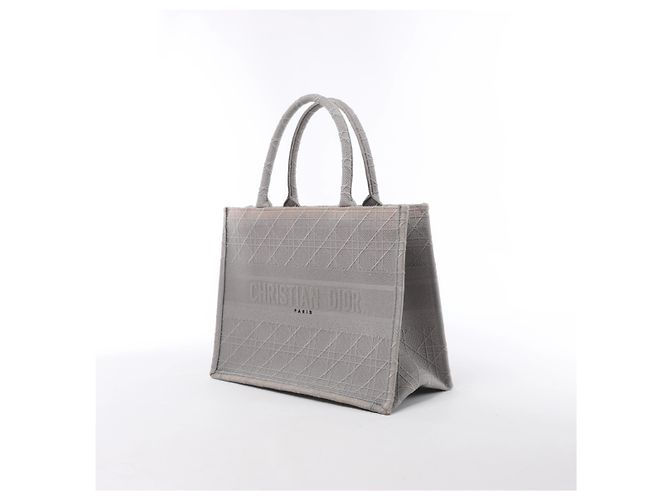 Borsa a tracolla Christian Dior Book Tote Medium Cannage Canvas in Gray - vista 2