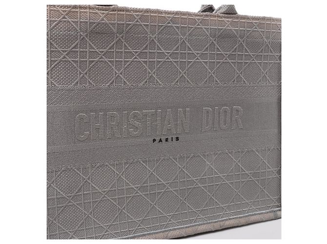 Borsa a tracolla Christian Dior Book Tote Medium Cannage Canvas in Gray - vista 7