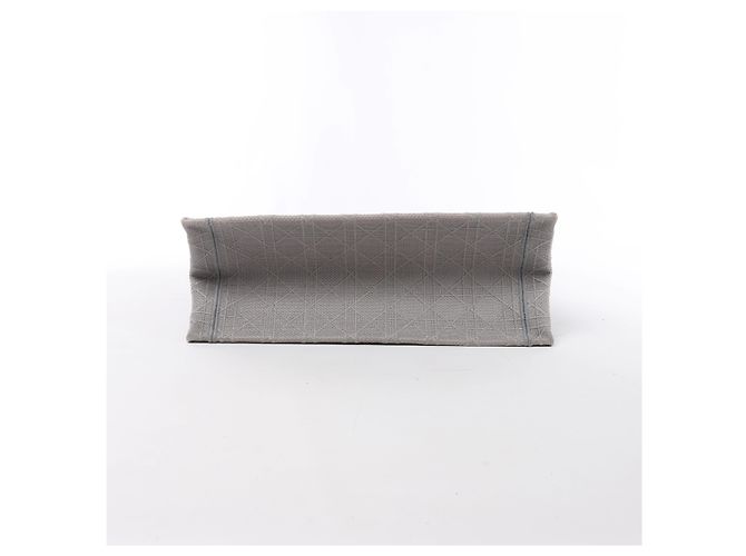 Borsa a tracolla Christian Dior Book Tote Medium Cannage Canvas in Gray - vista 8