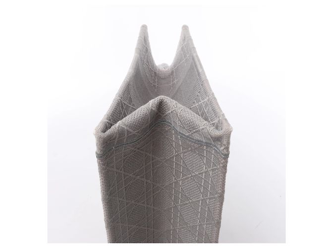 Borsa a tracolla Christian Dior Book Tote Medium Cannage Canvas in Gray - vista 9