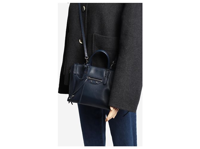 Borsa Balenciaga Papier A6 blu navy pelle - vista 2