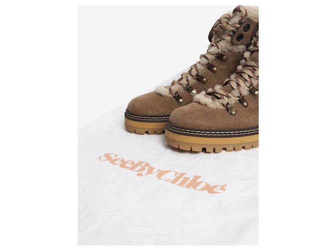 See by Chloé Stivaletti Eilieen in camoscio e pelle foderati in shearling, marroni - taglia EU 39 (UK 6) - vista 8