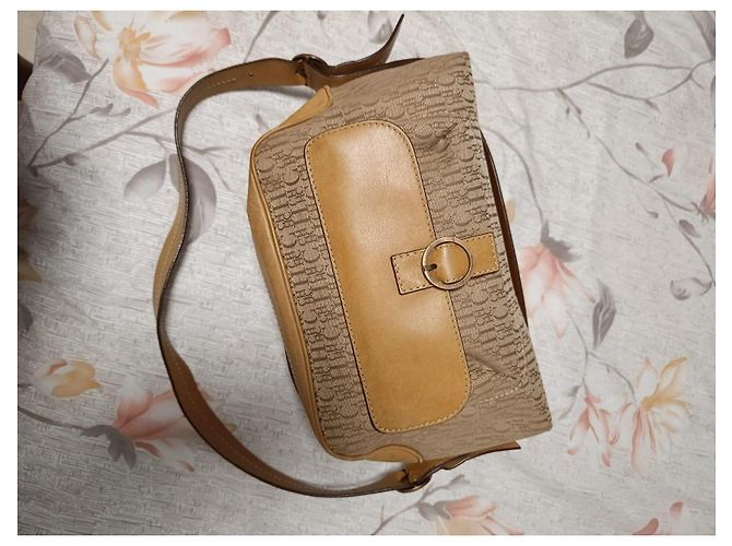 Borsa a tracolla Carolina Herrera Monogram - vista 17