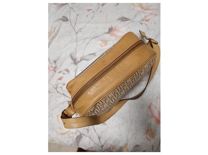 Borsa a tracolla Carolina Herrera Monogram - vista 20