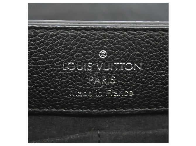 Borsa Louis Vuitton Lockme Ever MM - vista 5
