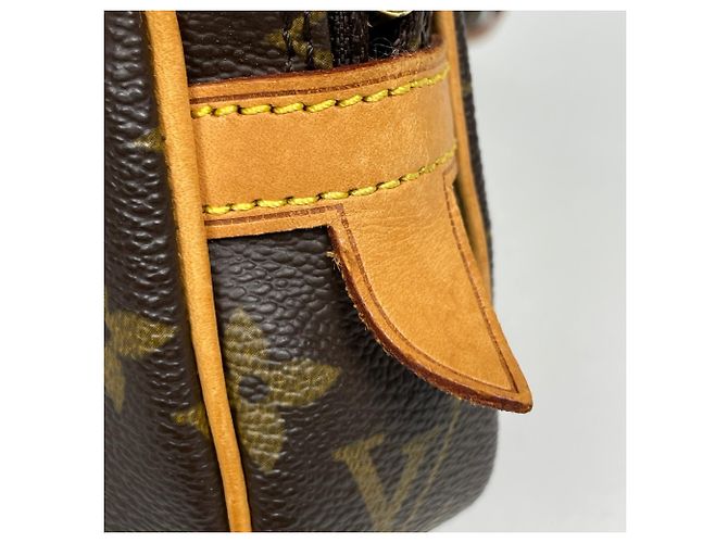 Louis Vuitton Pochette Marly Bandoulière Shoulder Bag - vista 4