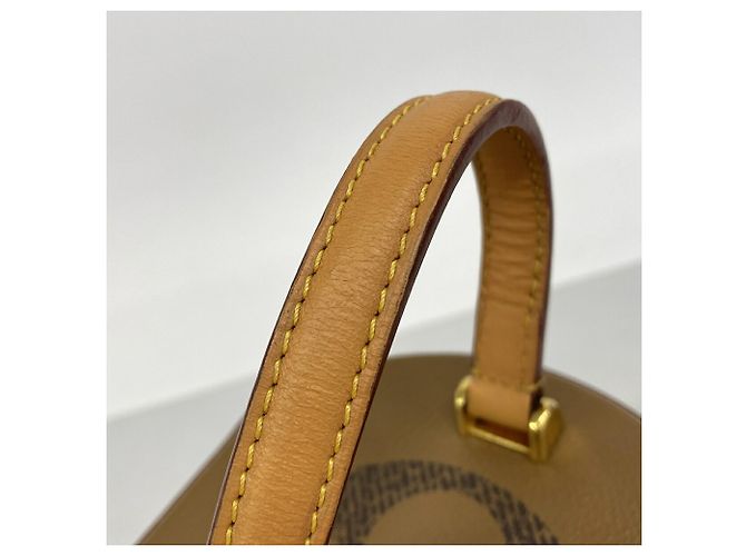 Borsa beauty Louis Vuitton Monogram Giant Reverse Cannes - vista 7