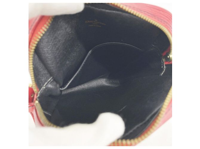 Borsa a tracolla Louis Vuitton Epi Danube - vista 4