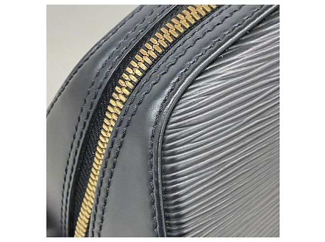 Borsa Louis Vuitton Epi Jasmine M52082 in Noir - vista 9