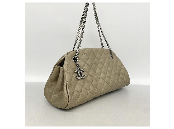 Borsa a tracolla Chanel Matelassé con catena - vista 2