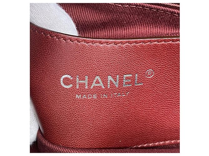 Borsa a tracolla Chanel Matelassé con catena - vista 5