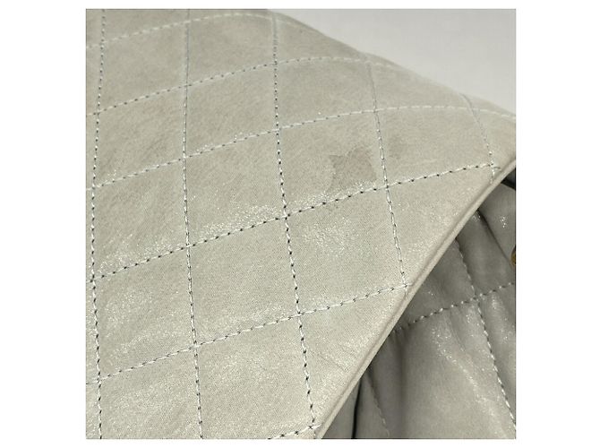 Borsa a tracolla Chanel in pelle Matelassé Grigia - vista 6