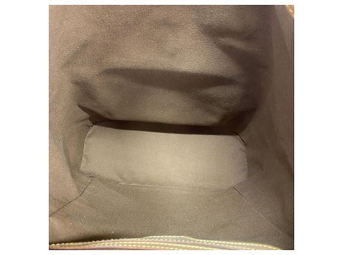 Mochila Louis Vuitton Monogram Montsouris GM - vista 4