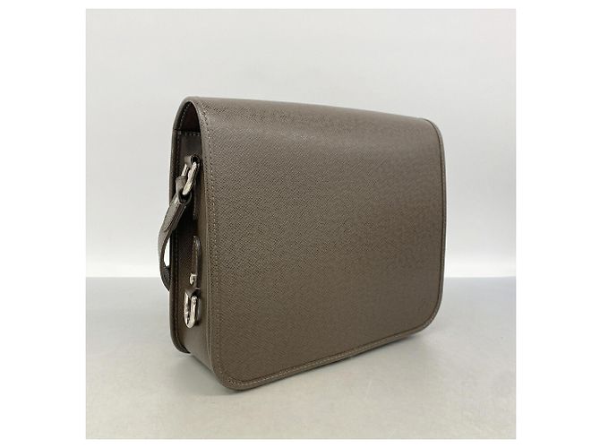 Borsa a tracolla Louis Vuitton Taiga Andrei - vista 2