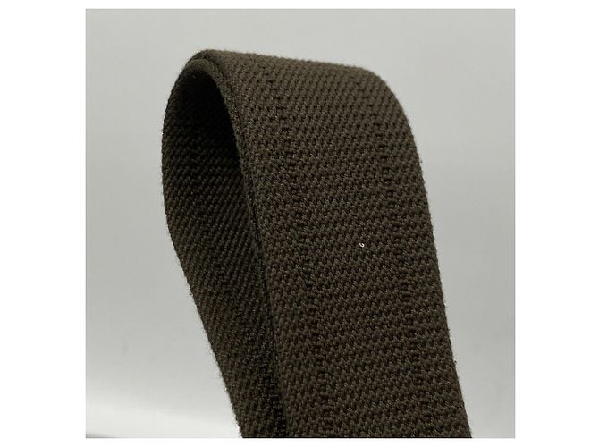 Borsa a tracolla Louis Vuitton Taiga Andrei - vista 9
