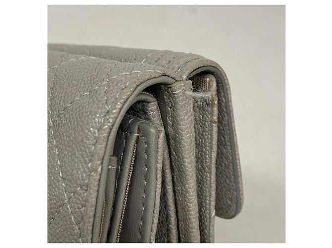 Portafoglio Chanel Boy Tri-fold in Gray - vista 5